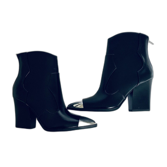 NWT Soda Black Metal Tip Western Booties Zip Faux Leather with Block Heel Sz 6M - Picture 6 of 8